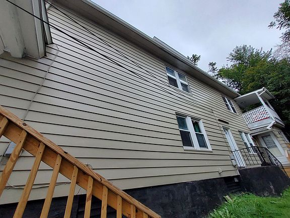 2nd image of 277 E Spring St