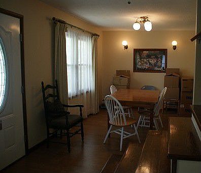 5th image of 1007 S Baker Ave