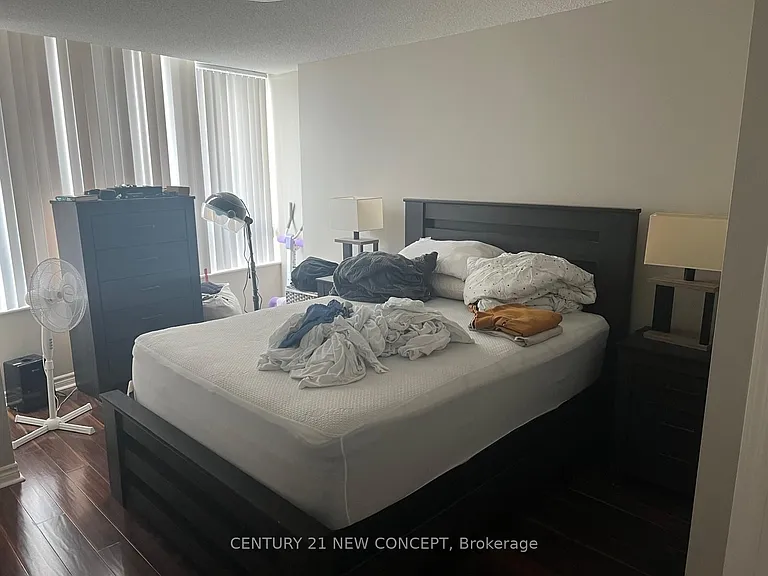 18 Spring Garden Ave #2810 — Photo 10