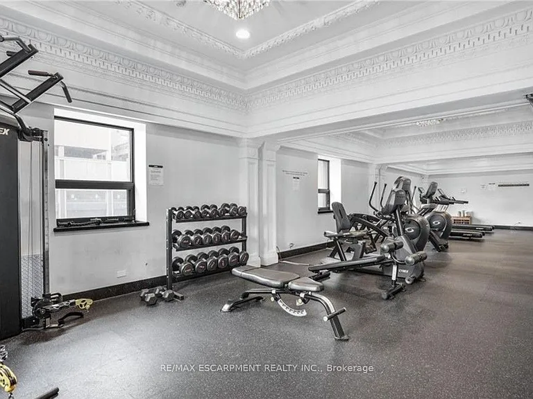 112 King St E #903 — Photo 17