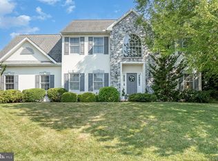 6006 Three Rivers Dr, Harrisburg, PA 17112