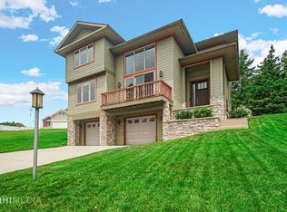 255 Westport Rd, Valparaiso, IN 46385