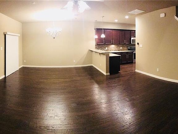 4th image of 380 Dublin St