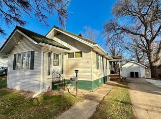 206 N Washington St, Berlin, WI 54923