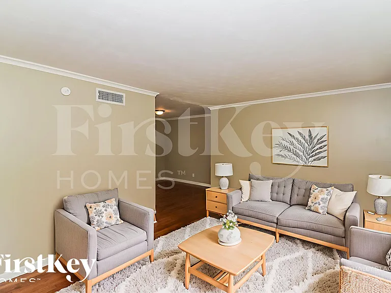 5405 Lyford Ave — Photo 3