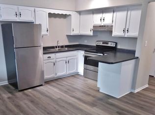 14 Rushmore Rd, Fox Lake, IL 60020