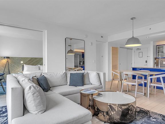 4th image of 3101 Bayshore Drive #1505