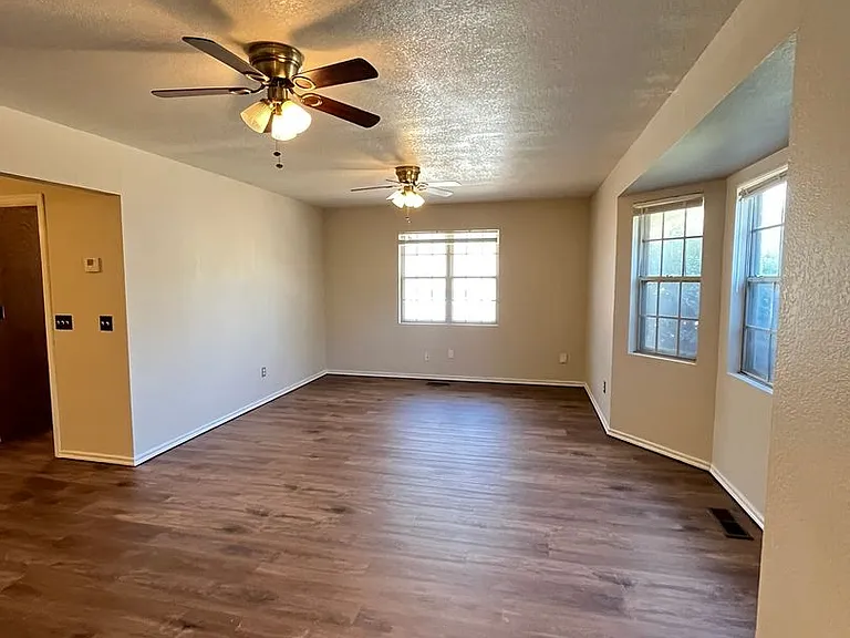 3609/11 N Drexel — Photo 3