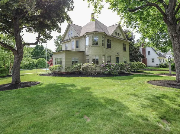 27 Eastman Street, Nashua, NH 03060