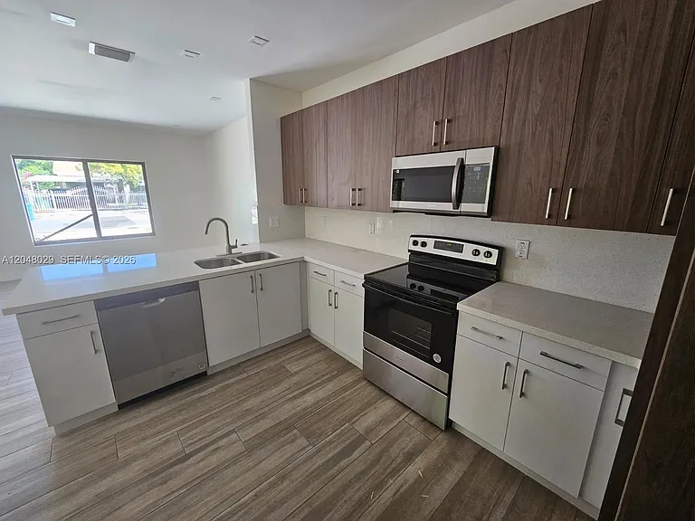 5428 NW 3rd Ave #B — Photo 10