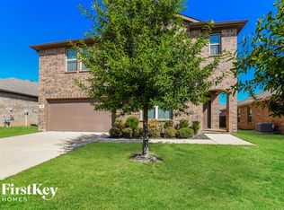 420 Spring Dr, Saginaw, TX 76131
