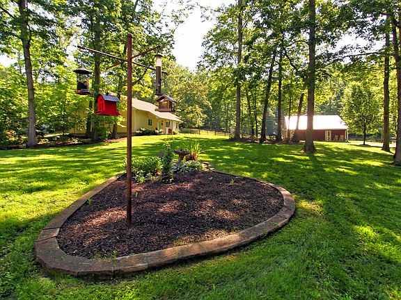 Gorgeous 5 acre setting!
