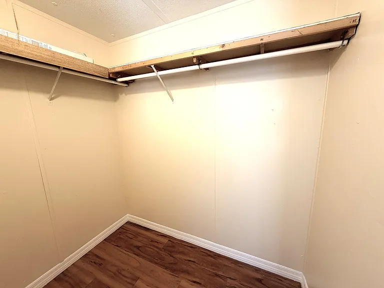 2521 Brownell Ct — Photo 11