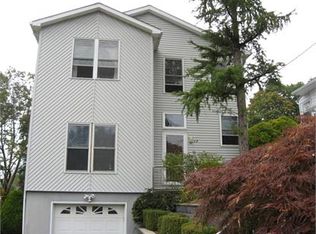 68 S Mountain Ave, Cedar Grove, NJ 07009