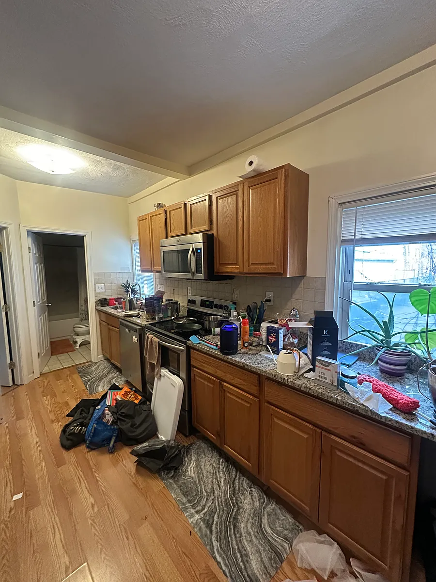Building Photo - 1105 Cambridge St #1
