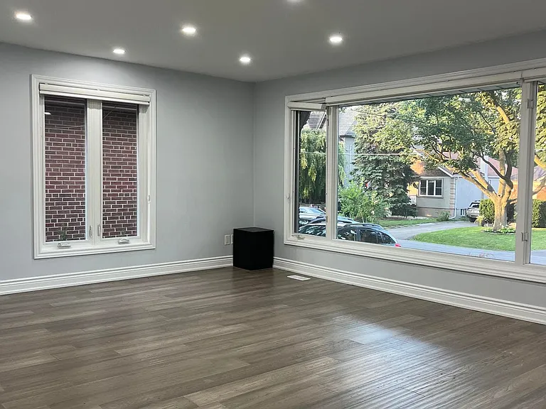 30 Moynes Ave — Photo 7
