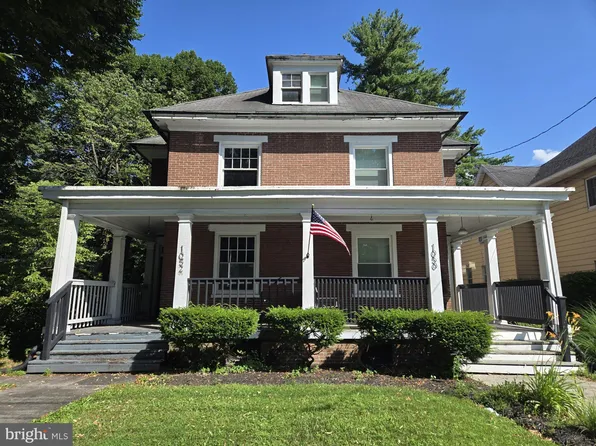 1050-1052 Edgar Ave, Chambersburg, PA 17201