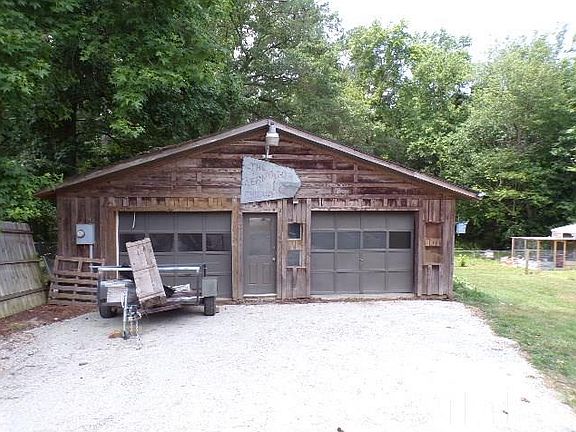 2nd image of 116 Willett Rd