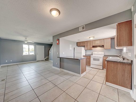 5th image of 146 Cheri Ln