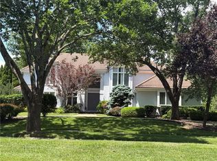 11708 Brookwood St, Leawood, KS 66211