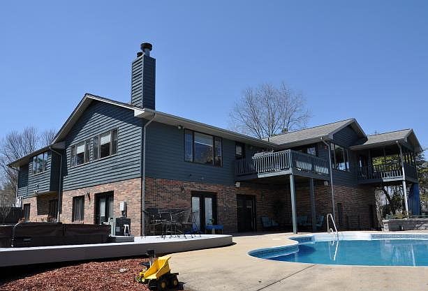 1st image of 1300 Squibb Dr