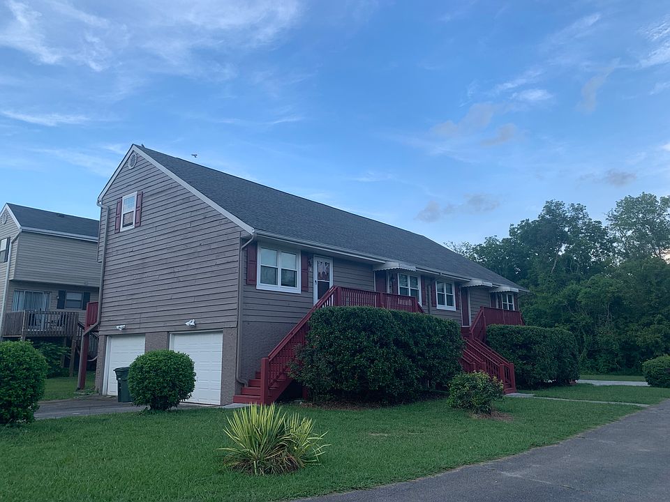 Front of 4-plex