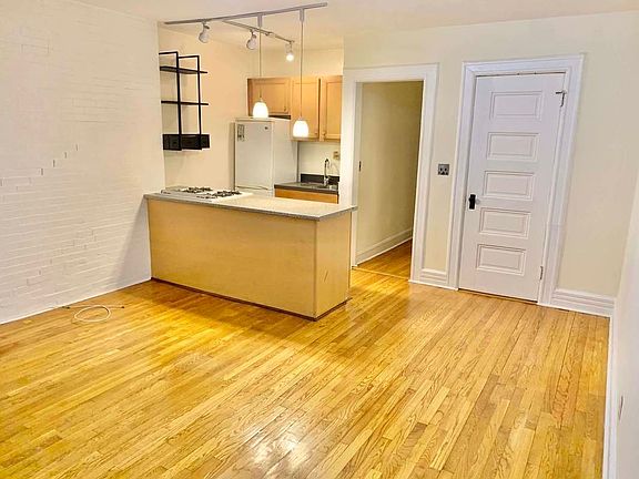 4th image of 309 W 84th St #6A