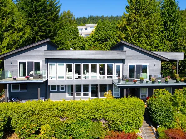 1135 Groveland Ct, West Vancouver, BC V7S 1Z7