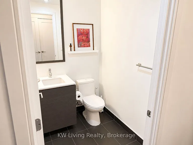 55 Front St E #307 — Photo 6