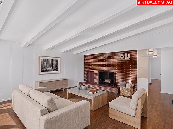 3rd image of 3205 NE 83rd Ave