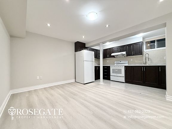 3rd image of 12 Combermere Dr #2