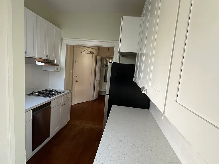 516 Stanyan St #3 — Photo 6