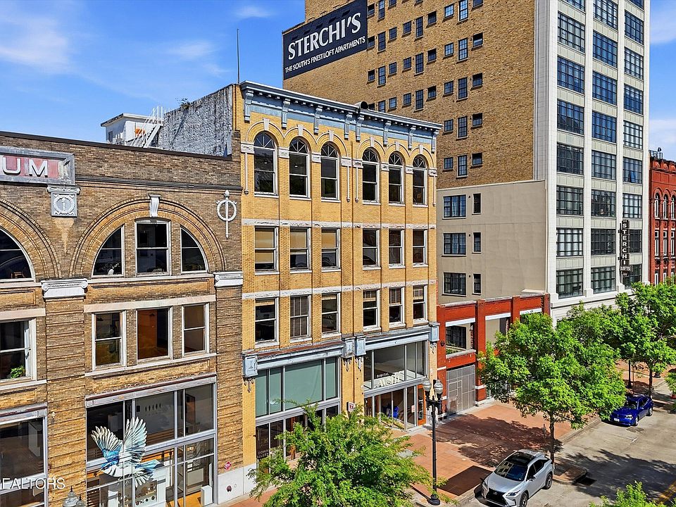 1st image of 100 S Gay St #209