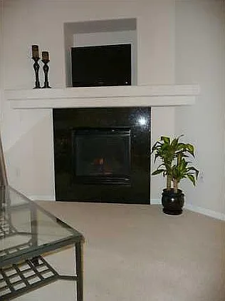 3031 Grand Ave — Photo 5
