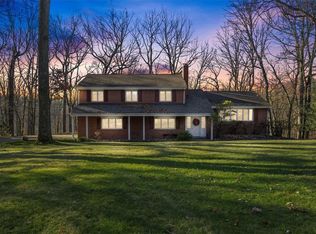 2286 Sylvan Dr, Pittsburgh, PA 15237