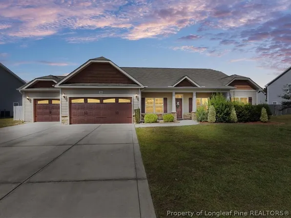 364 Weston Woods St, Raeford, NC 28376