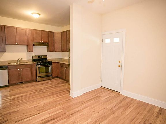 5th image of 3820 N Sheffield Ave #1F