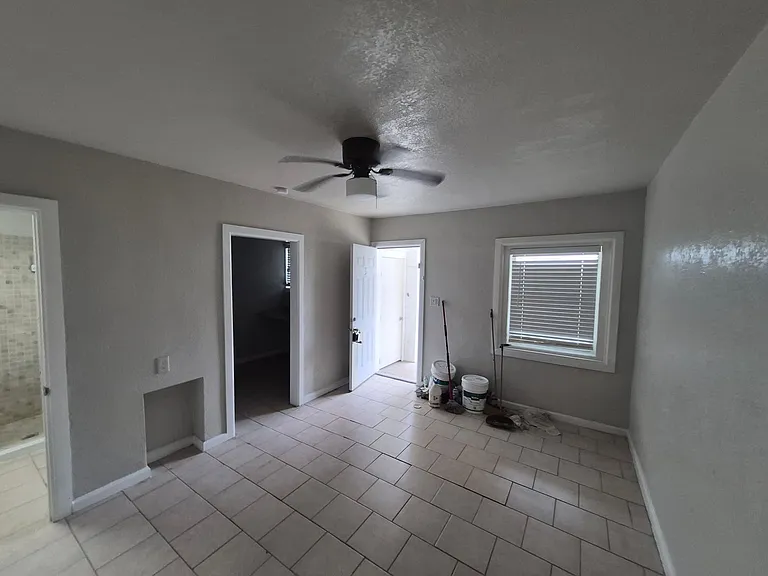115 Caldwell St #3 — Photo 7