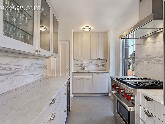 2nd image of 166 E 61st St APT 10F
