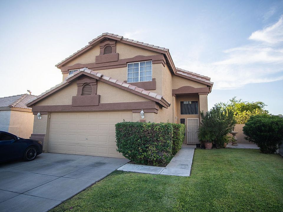 1st image of 2708 S 156th Dr