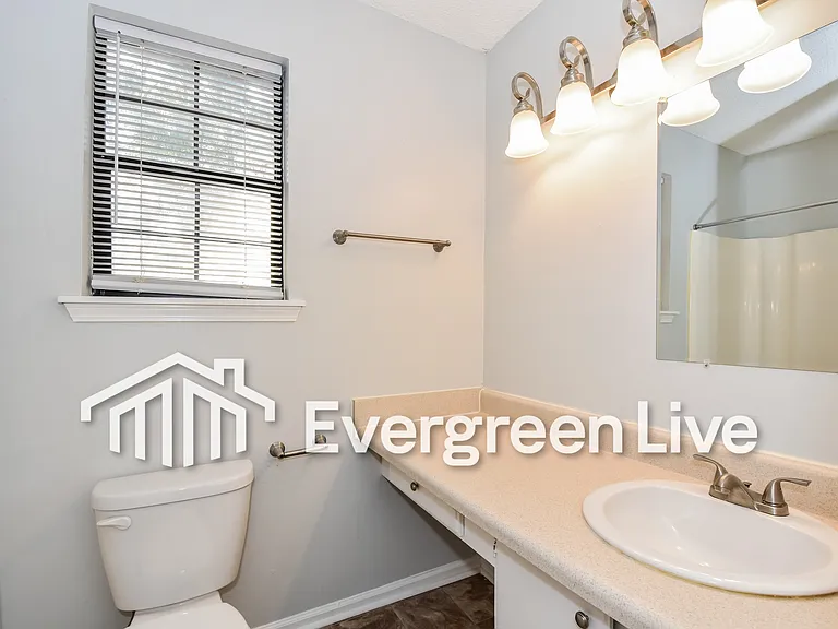 2205 Bedford Way — Photo 15