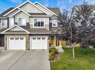 2322 67a St SW, Edmonton, AB T6X 2A9