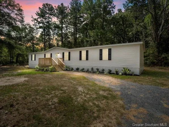 331 Cold Springs Loop, Anacoco, LA 71403