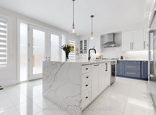 158 Walter English Dr, East Gwillimbury, ON L9N 0Y8