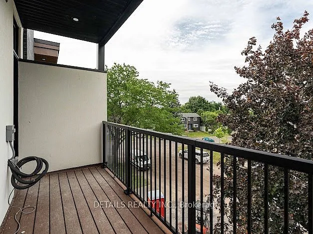 659 Donat St #201 — Photo 10