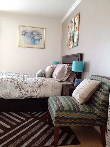 2313 Montrose Ave #7 — Photo 5