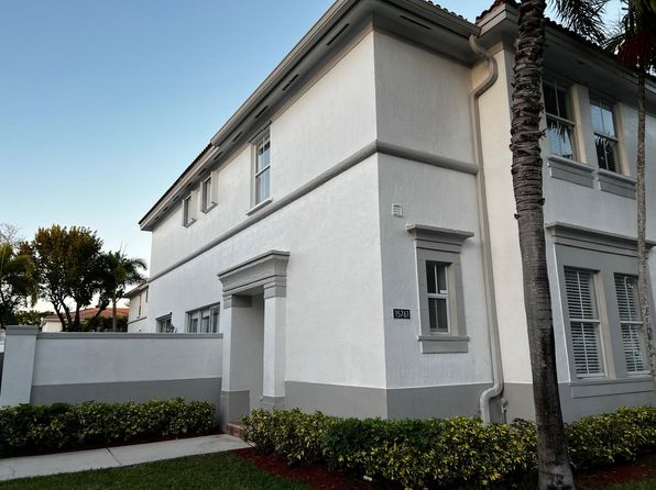 15761 SW 42nd St #117