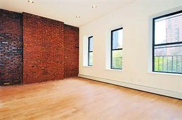 Rented by Douglas Elliman | media 19