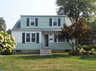411 Maple St, Warminster, PA 18974