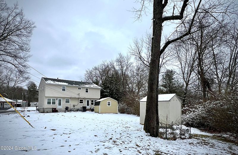 3rd image of 21 Hunter Road